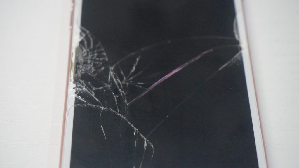 液晶画面修理 ガラス割れ iPhone6s 1