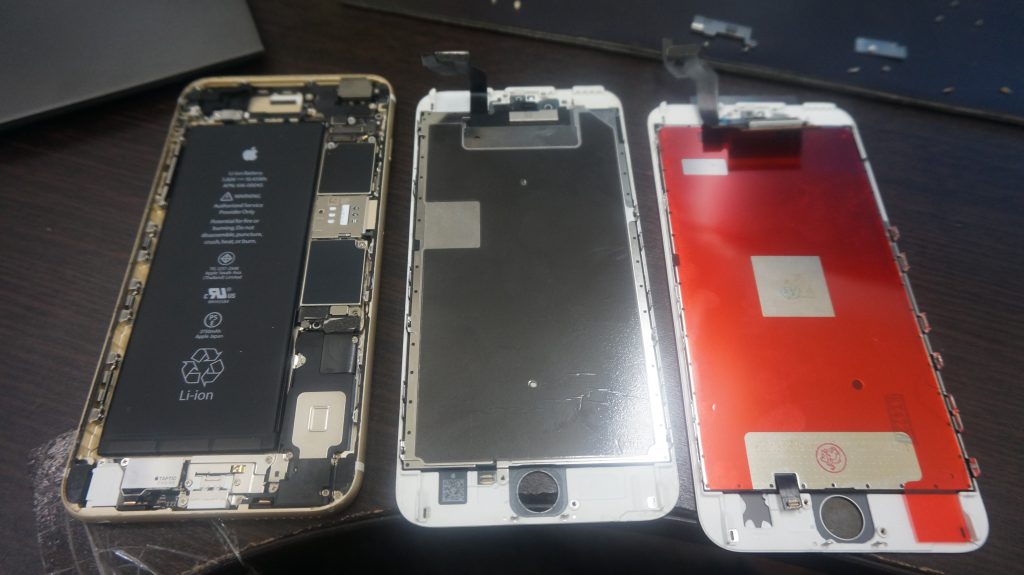 液晶ガラス割れパネル交換 iPhone6s 5