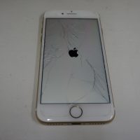 ひび割れガラス割れ 液晶交換 iPhone7 2