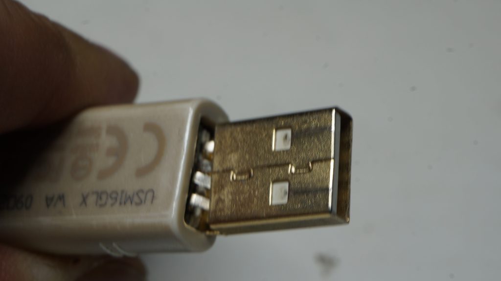 SONYノック式USBメモリが折れたのでハンダ修理 2