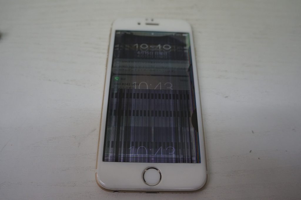 液晶に線 画面が震える 液晶パネル交換 iPhone6 1