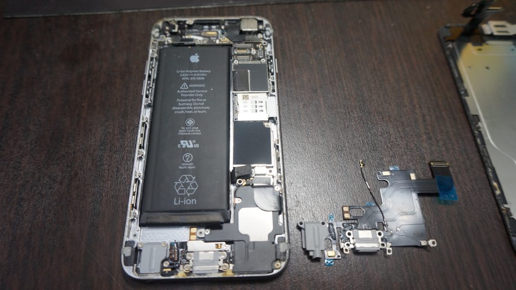 広島iphone修理広島市 電源を認識しない充電できない ドックコネクタ交換 Iphone6