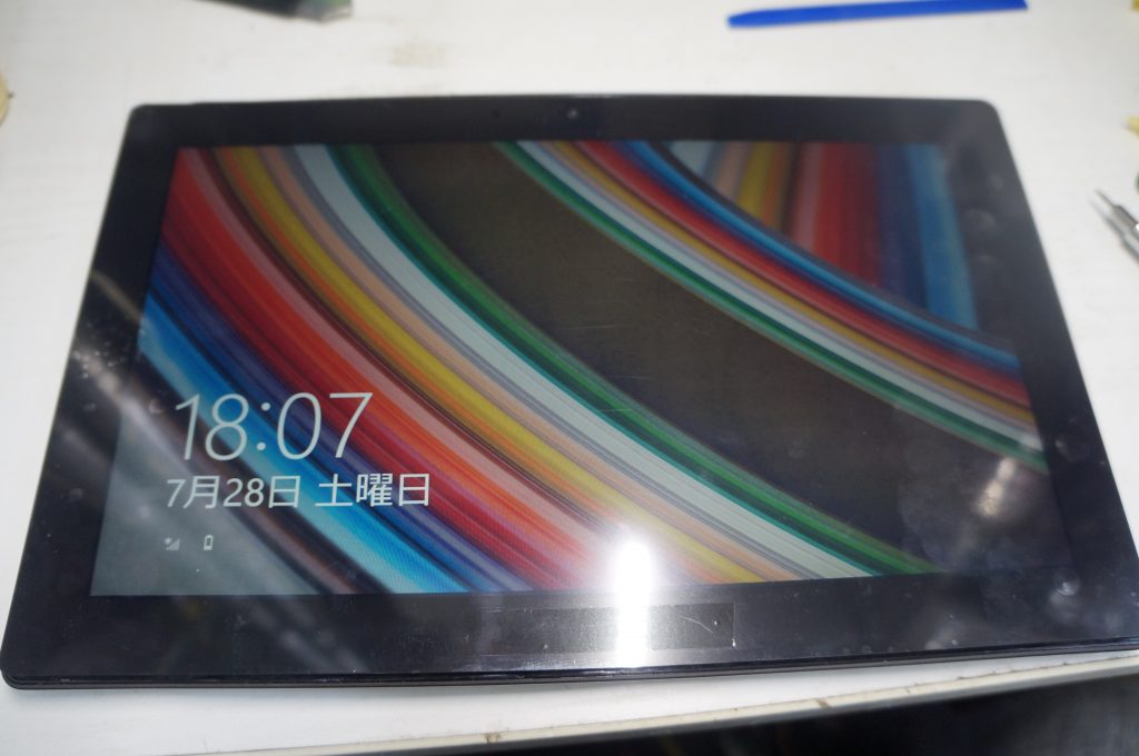 画面割れ 液晶パネル交換 Microsoft Surface Pro初代 8