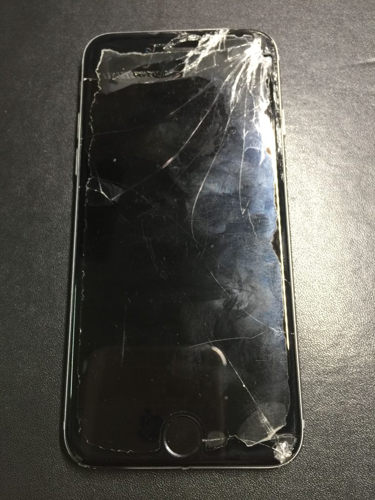 iPhone6黒液晶画面交換1