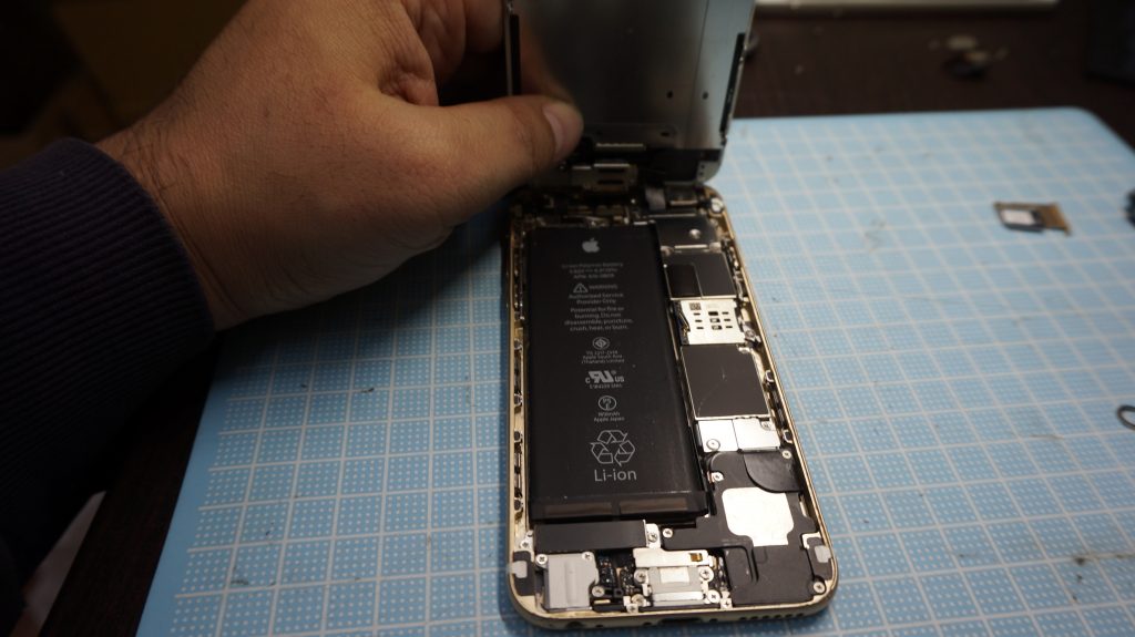 iPhone6白 高画質液晶画面パネル交換2