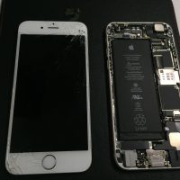 iPhone6 角から落ちて映らない液晶画面パネルを交換2