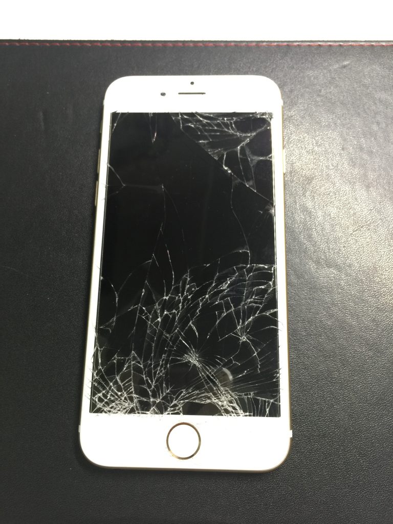 iPhone6白 液晶画面が割れを安く交換します。さらに特典あり！1