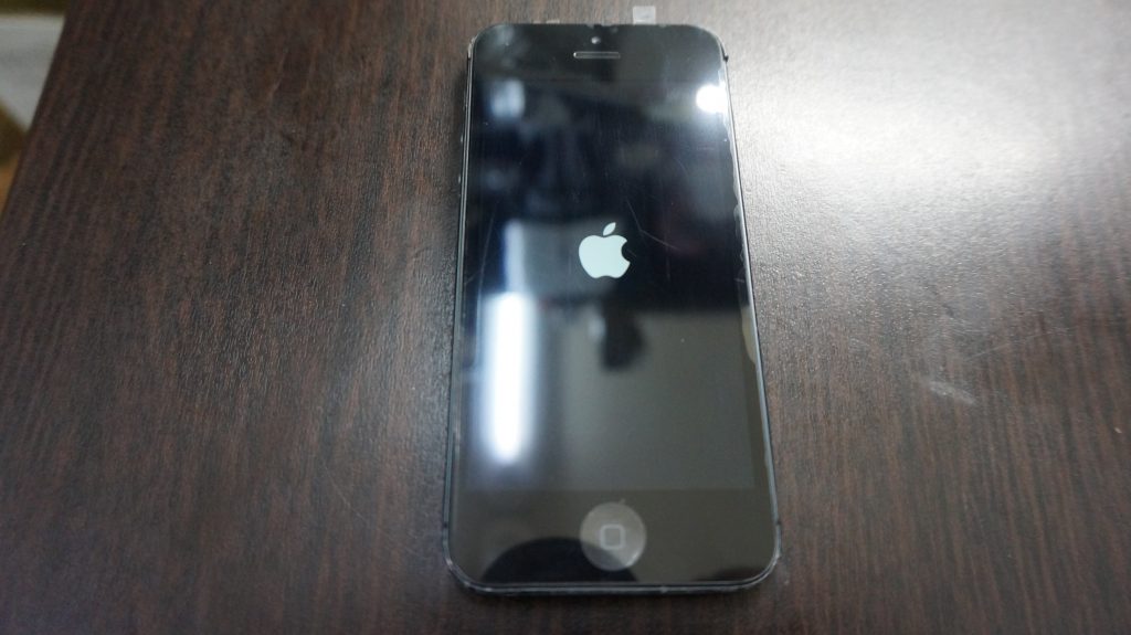 iPhone5 液晶画面パネルとバッテリーを同時交換しました5