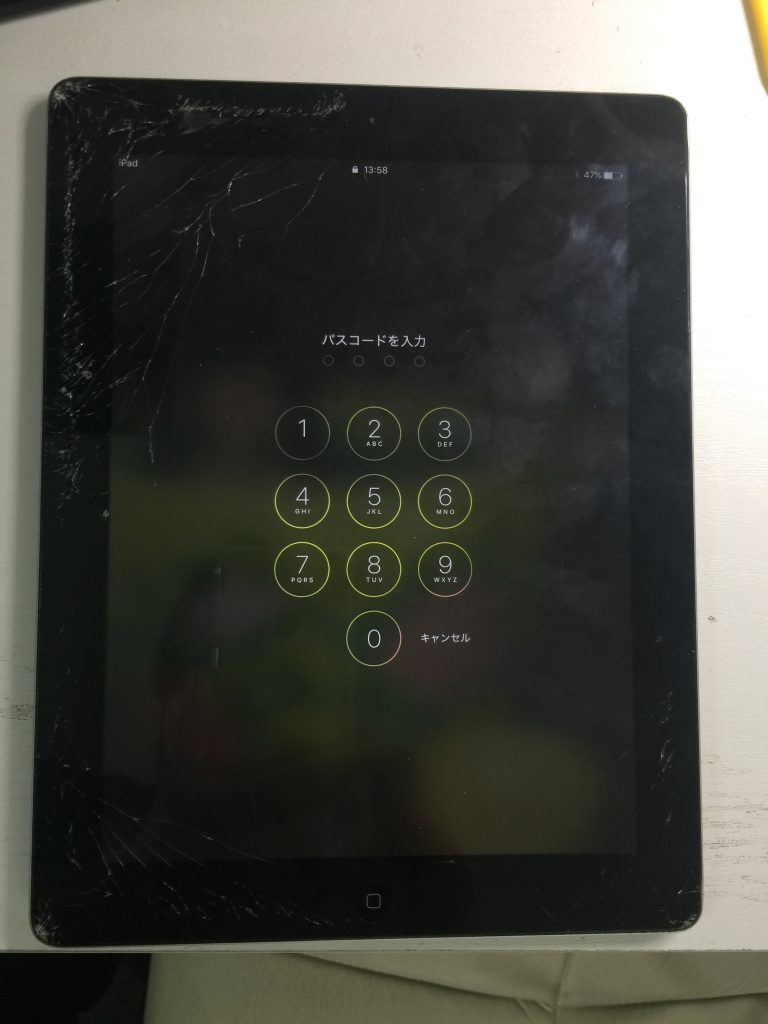iPad4 ガラス割れでタッチ不能→デジタイザ交換1