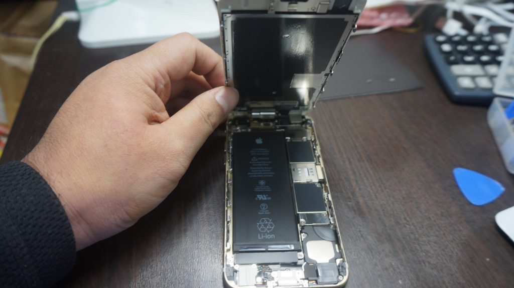 液晶割れ iPhone6s 3