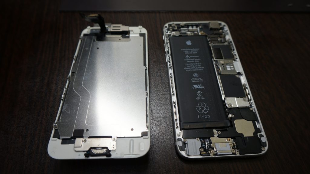 ドックコネクタ交換 液晶交換 iPhone6 3