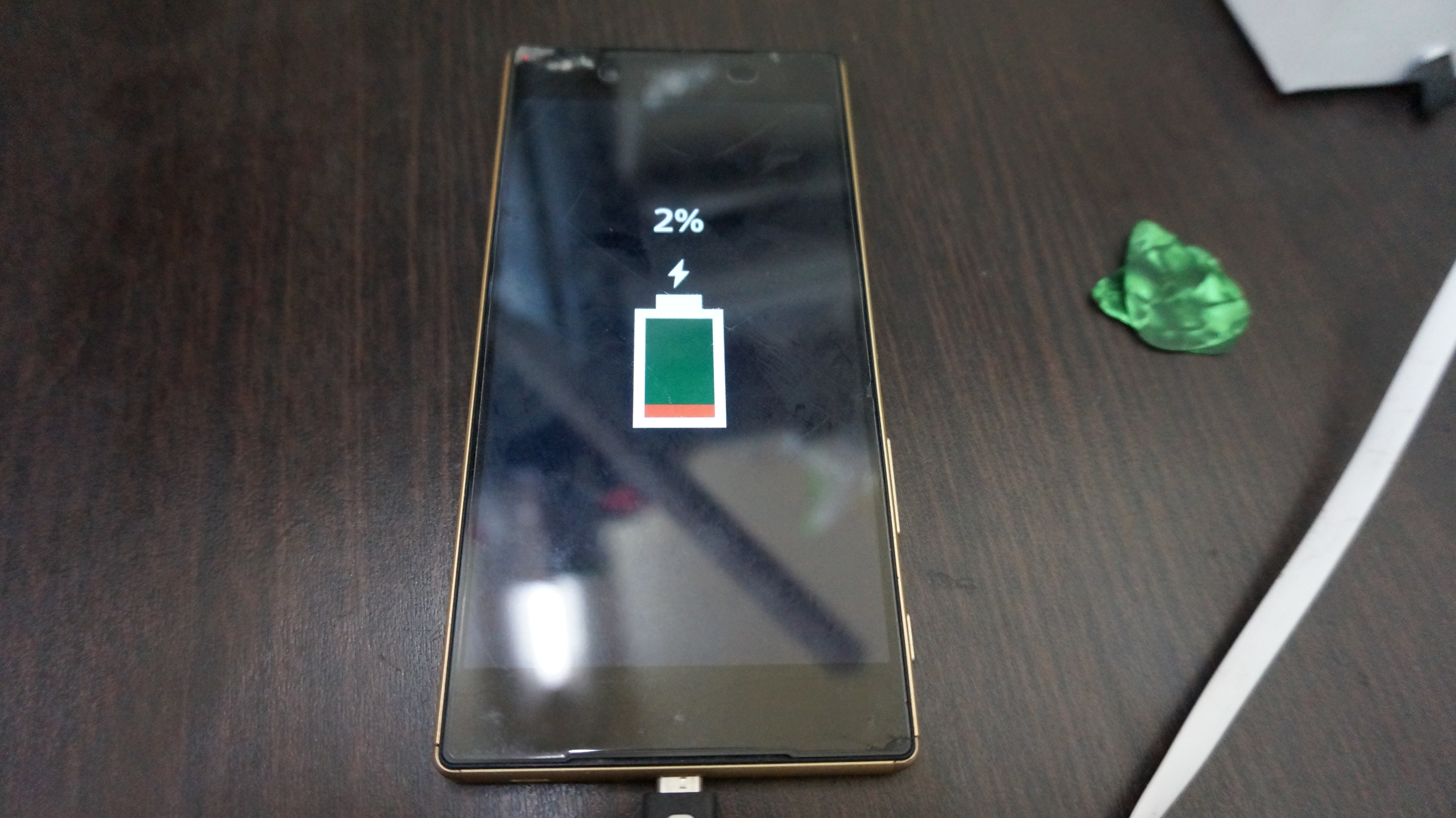 充電できない ドックコネクタ Xperia Z5 5