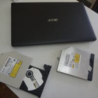 DVDドライブ交換 Acer Aspire 5750 1