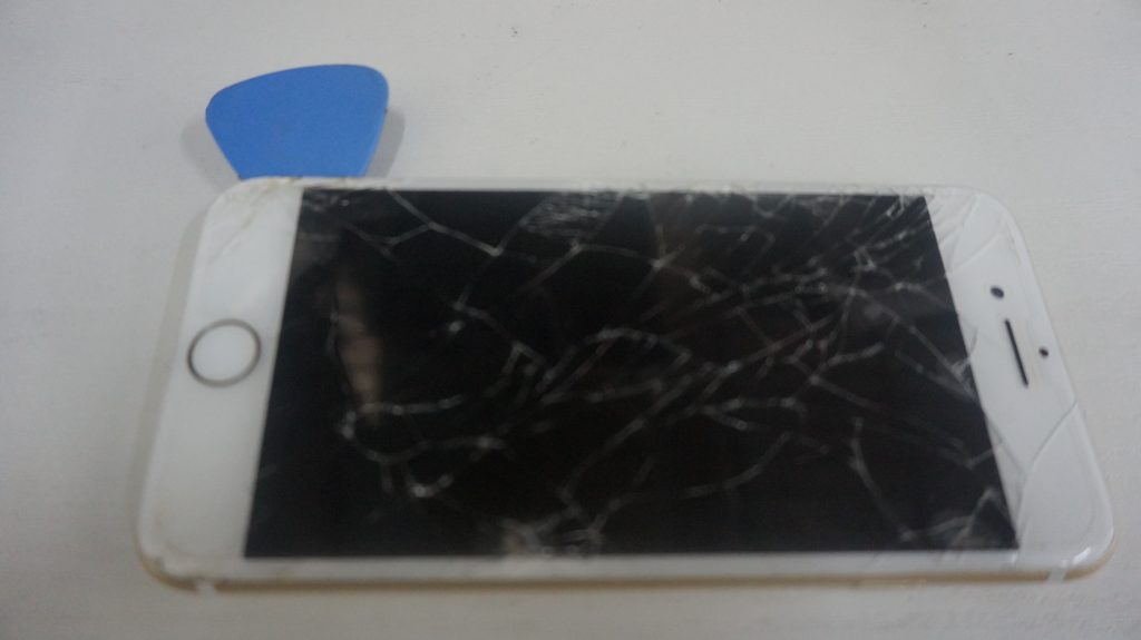 画面割れ修理が安い iPhone7 3