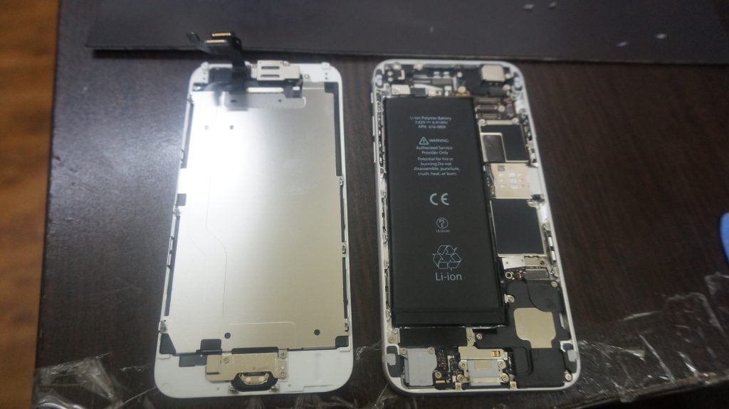 バッテリーが膨らむ バッテリー交換 iPhone6 6