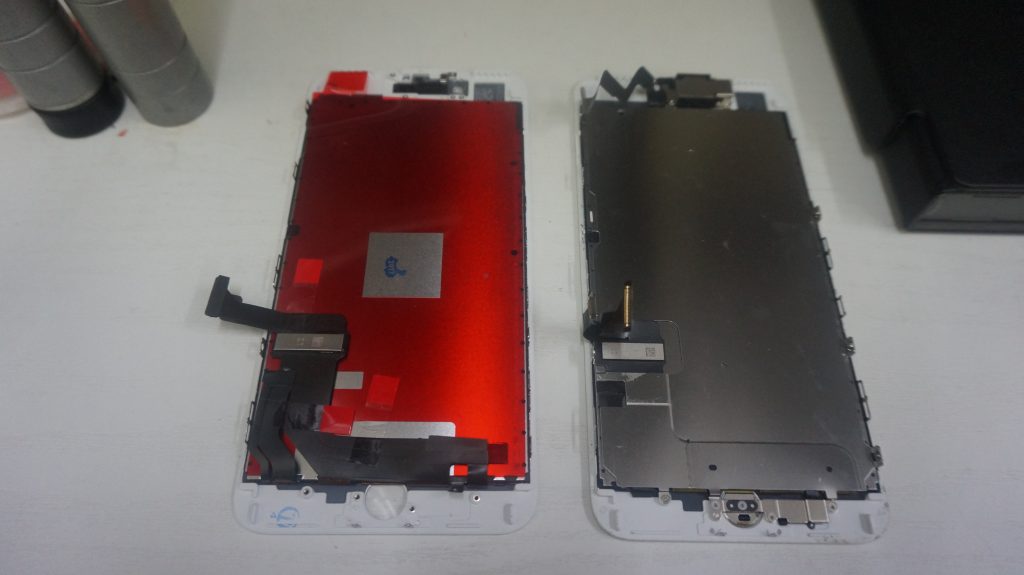 液晶割れを交換修理 iPhone7 Plus 4