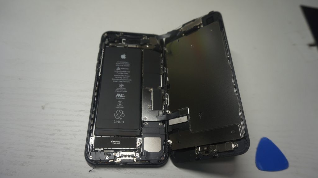 ガラス交換液晶交換が安い iPhone7 3
