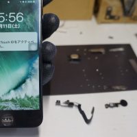 液晶が映らない 液晶パネル交換 iPhone7 6