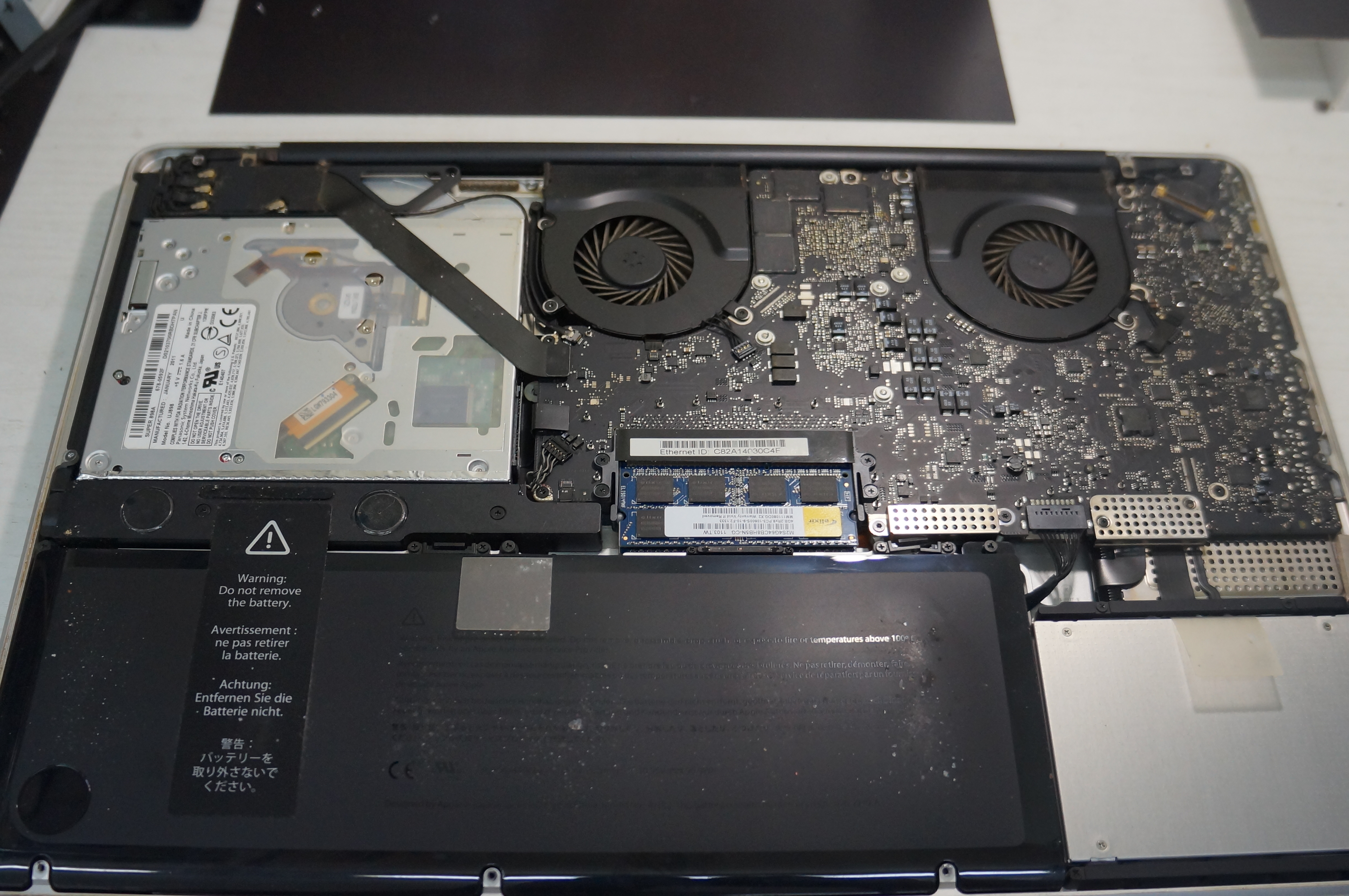 キーボードの一部が反応しない キーボード交換 Macbook Pro 17 A1297 2