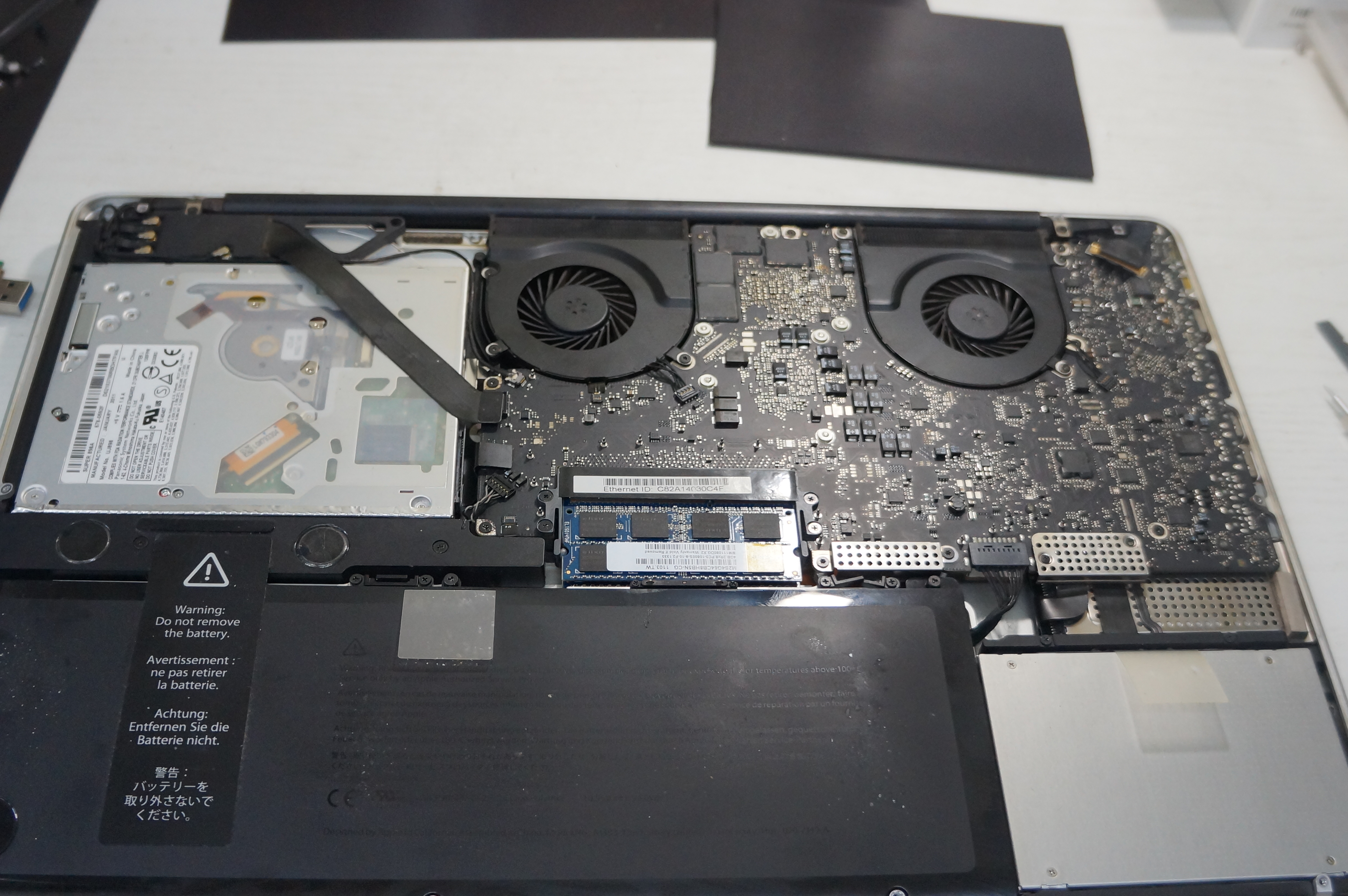 キーボードの一部が反応しない キーボード交換 Macbook Pro 17 A1297 9