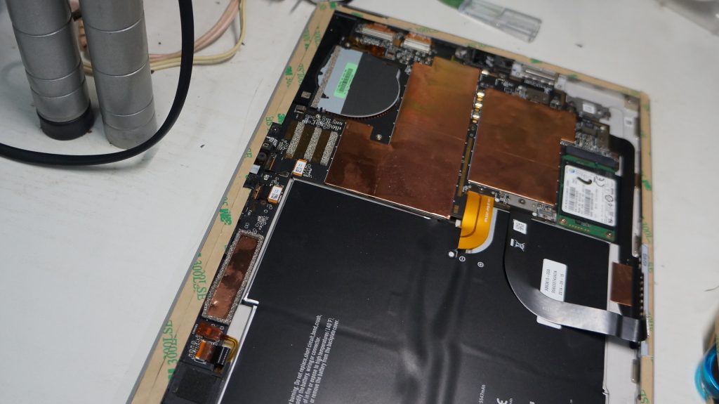 画面割れで操作が出来ない 液晶パネル交換 Surface Pro3 5