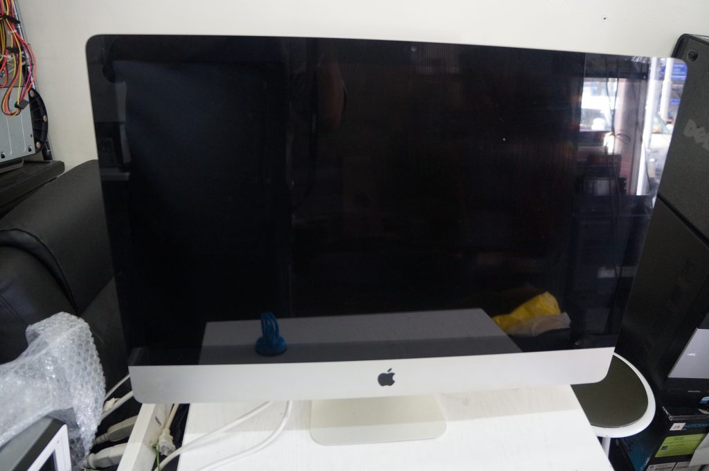 広島Mac修理広島市 起動しない電源が反応しない 電源交換 iMac 21.5 1