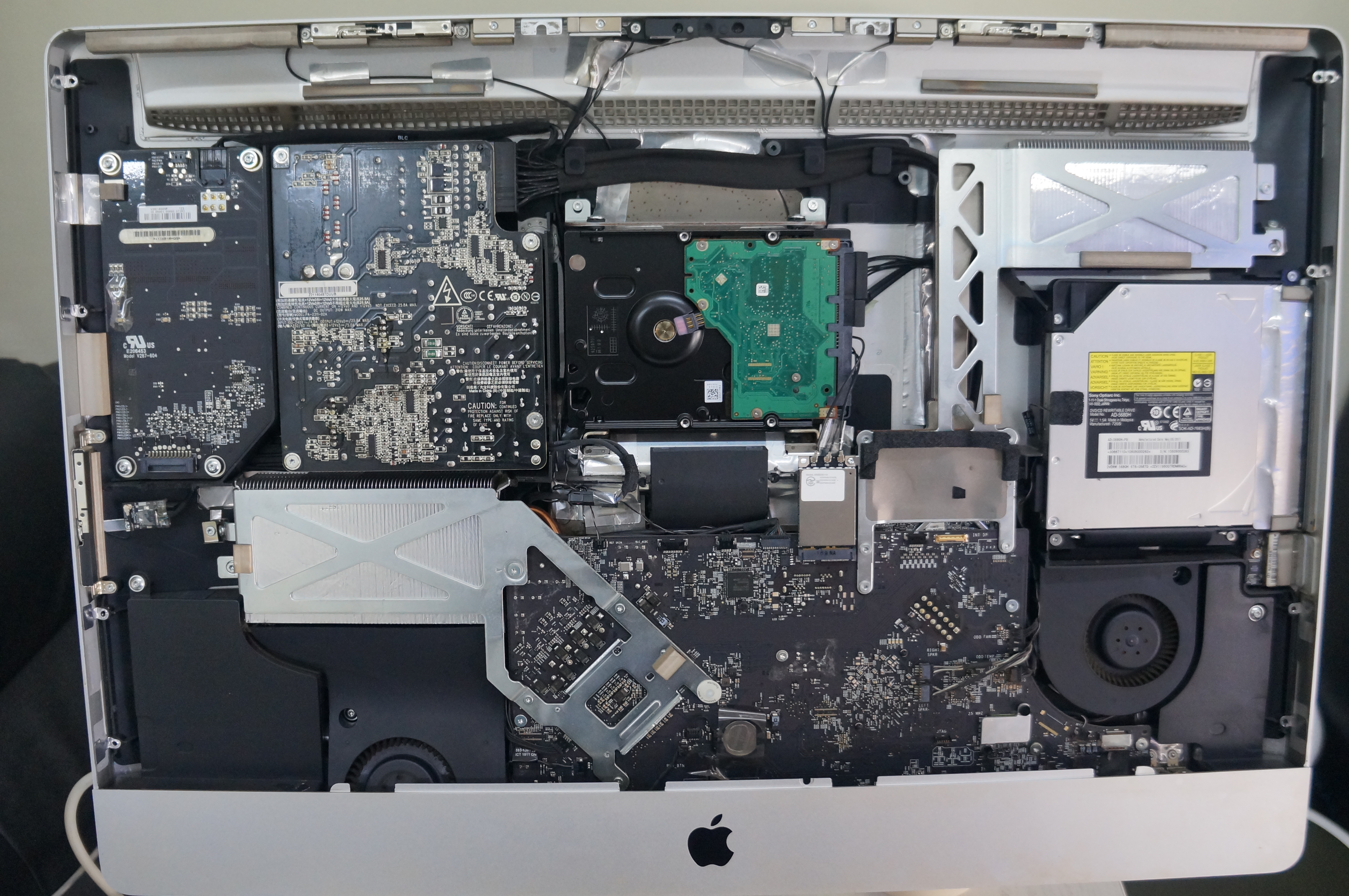 広島Mac修理広島市 起動しない電源が反応しない 電源交換 iMac 21.5 4